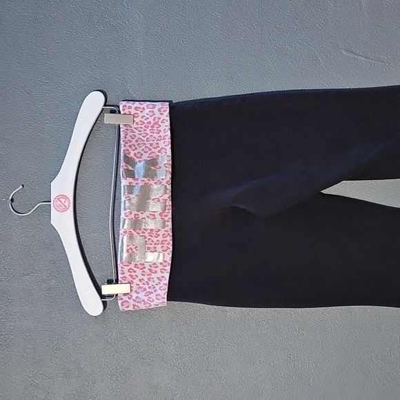 Victoria's Secret PINK Black w/ Pink Leopard Print Foldover Leggings/Yoga Pants. - Picture 3 of 13